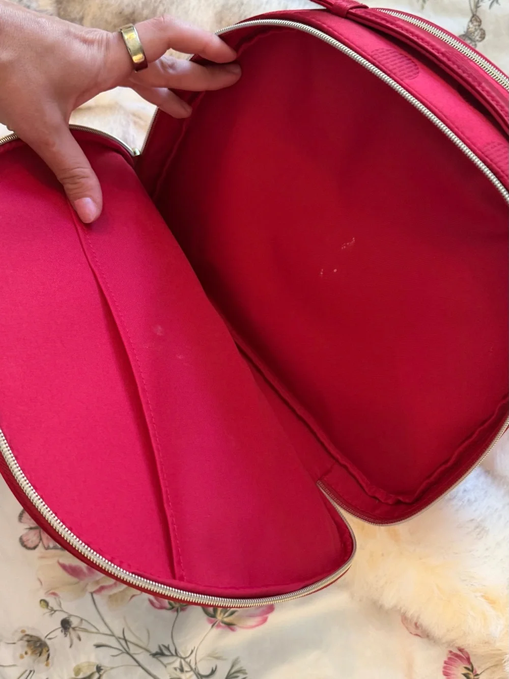 Estee Lauder rounded dome